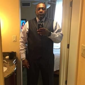 Meet your Posher, Larry